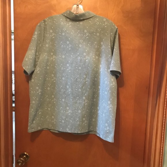 Jeno Neuman Woman's Casual Top - Picture 7 of 9